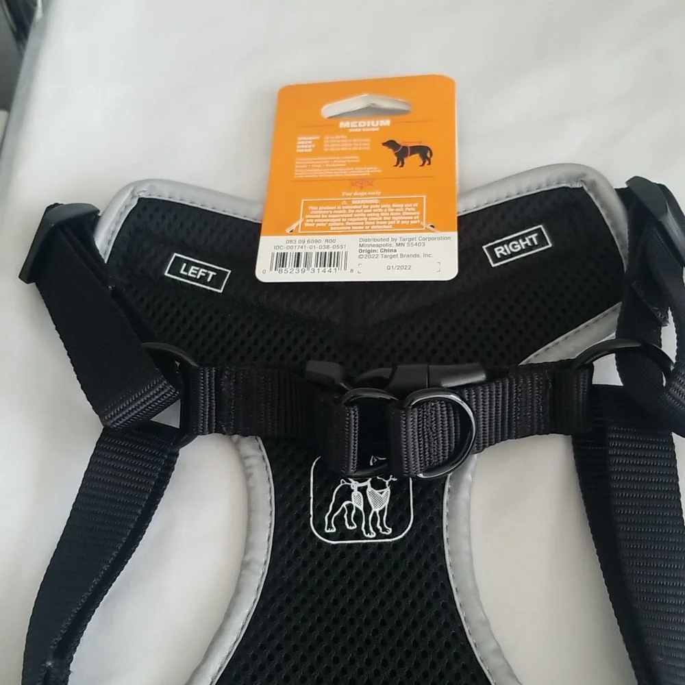 Brand new Hyde and EEK Dog Harness size M.